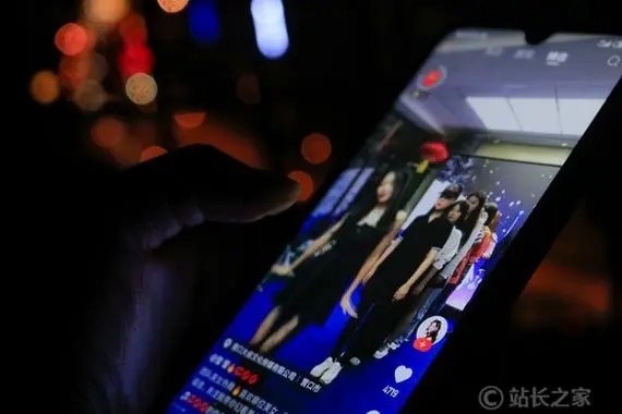 oppoa8手机快手分身怎么弄？